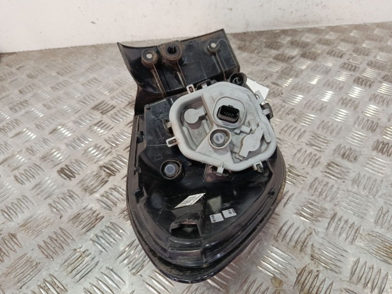 Recambio de piloto trasero derecho para renault captur i (j5_, h5_) 1.5 dci 90 referencia OEM IAM 265509762R  
