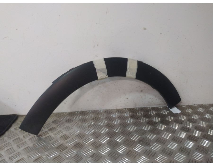 Recambio de aletin delantero derecho para citroën c3 iii (sx) 1.2 thp 110 referencia OEM IAM 9812088580  
