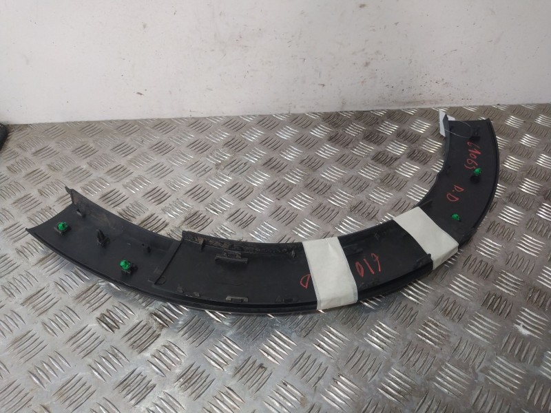 Recambio de aletin delantero derecho para citroën c3 iii (sx) 1.2 thp 110 referencia OEM IAM 9812088580  