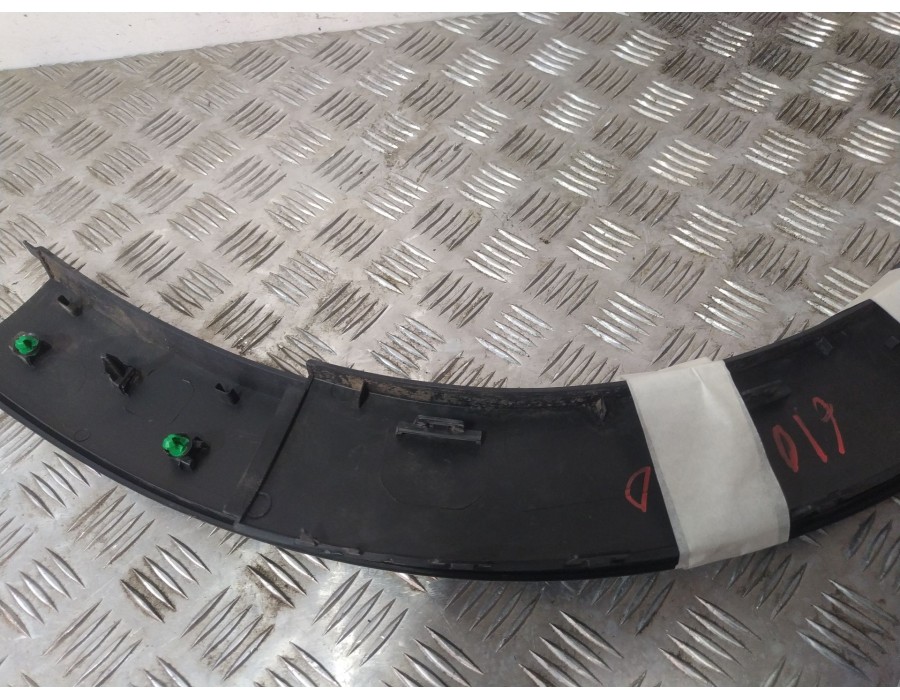 Recambio de aletin delantero derecho para citroën c3 iii (sx) 1.2 thp 110 referencia OEM IAM 9812088580  