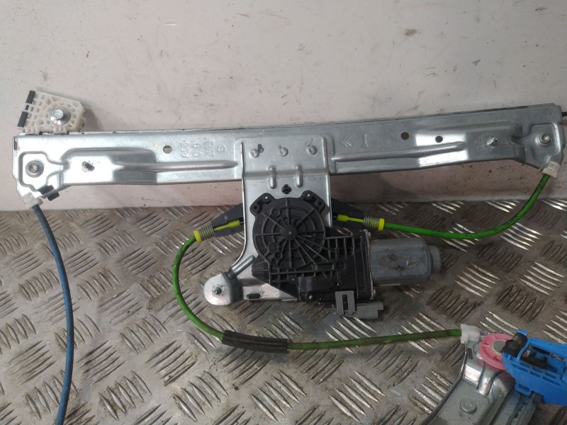 Recambio de elevalunas delantero izquierdo para citroën c3 picasso (sh_) 1.6 hdi 90 referencia OEM IAM 9221FC  