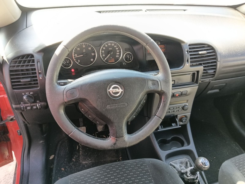 opel zafira a monospace (t98) del año 2003