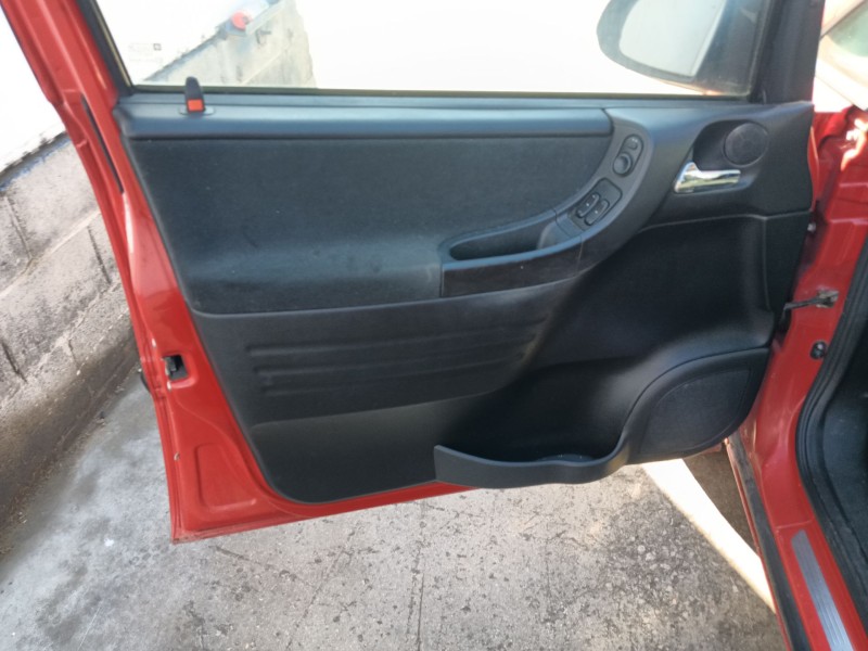 opel zafira a monospace (t98) del año 2003