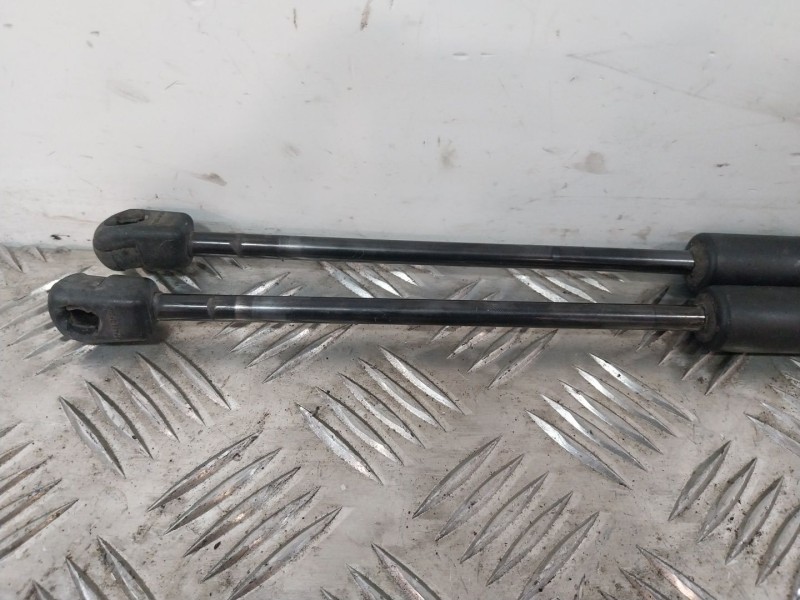 Recambio de amortiguadores maletero / porton para hyundai ix20 (jc) 1.4 crdi referencia OEM IAM 817701K000  