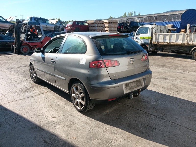 seat ibiza iii (6l1) del año 2002