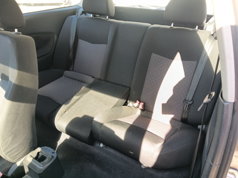 seat ibiza iii (6l1) del año 2002