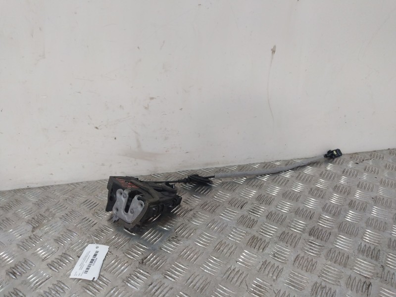 Recambio de cerradura puerta delantera derecha para renault captur ii (hf_) tce 160 (hfn1) referencia OEM IAM 805024067R  