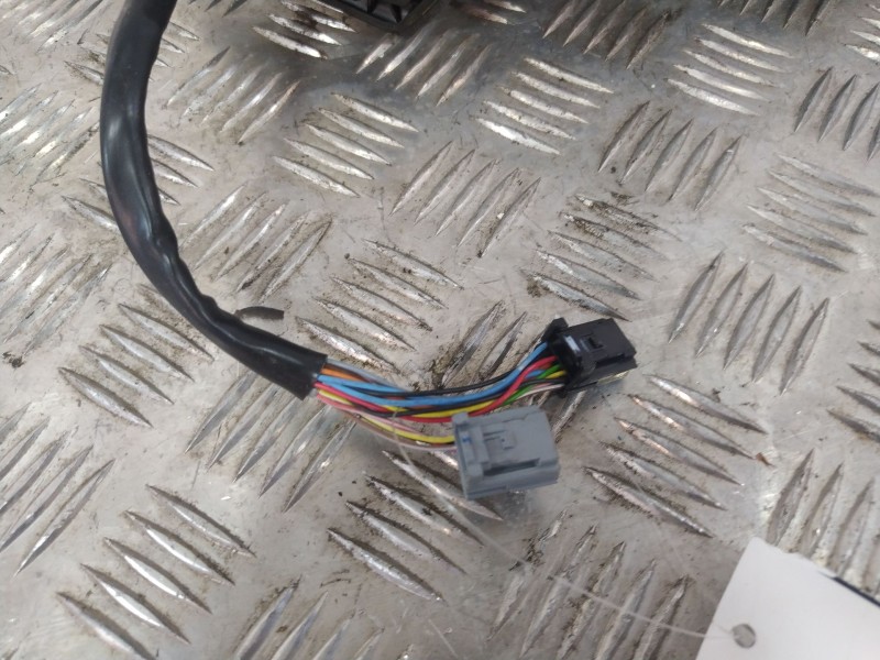 Recambio de retrovisor derecho para renault captur ii (hf_) tce 160 (hfn1) referencia OEM IAM 963016661R  