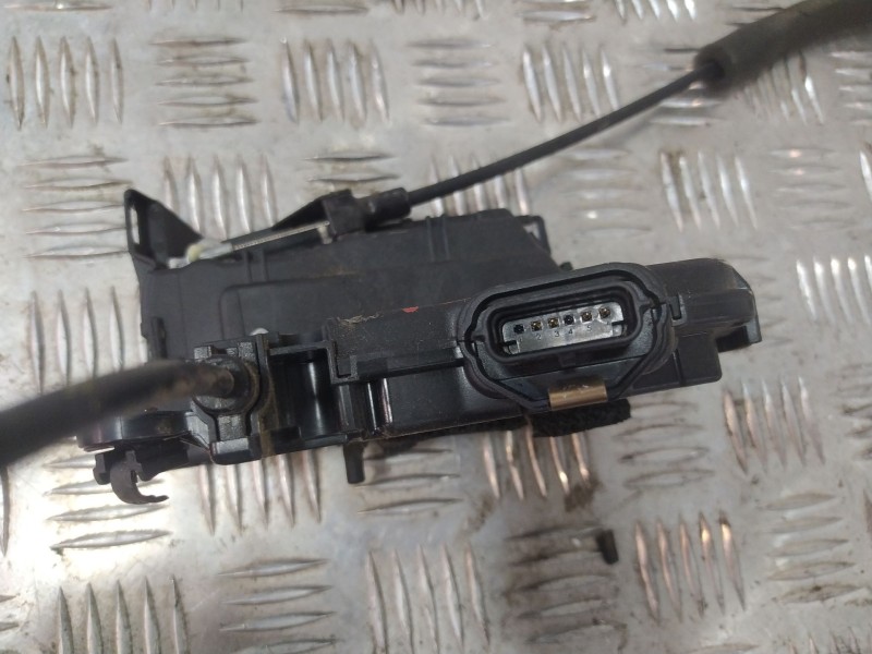 Recambio de cerradura puerta trasera derecha para renault captur i (j5_, h5_) 1.5 dci 90 referencia OEM IAM   