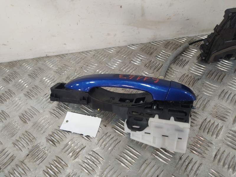 Recambio de cerradura puerta trasera izquierda para renault captur ii (hf_) tce 160 (hfn1) referencia OEM IAM 825031538R  