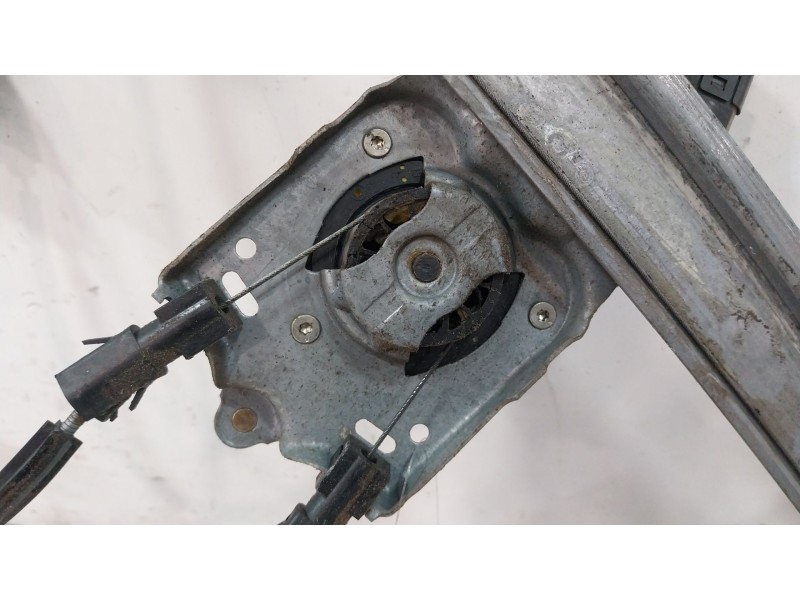Recambio de elevalunas delantero izquierdo para renault megane ii coupe/cabrio referencia OEM IAM 116937B  