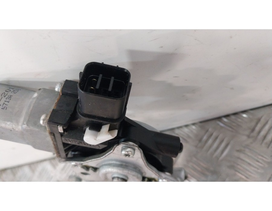 Recambio de elevalunas delantero derecho para mitsubishi asx (ga_w_) 1.8 di-d (ga6w) referencia OEM IAM 5713A256  
