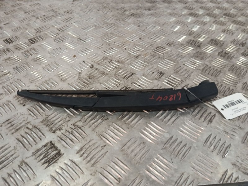 Recambio de brazo limpia trasero para renault captur i (j5_, h5_) 1.5 dci 90 referencia OEM IAM 287815304R  