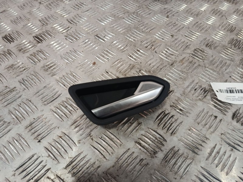 Recambio de maneta interior trasera derecha para renault captur ii (hf_) tce 160 (hfn1) referencia OEM IAM 826723042R  