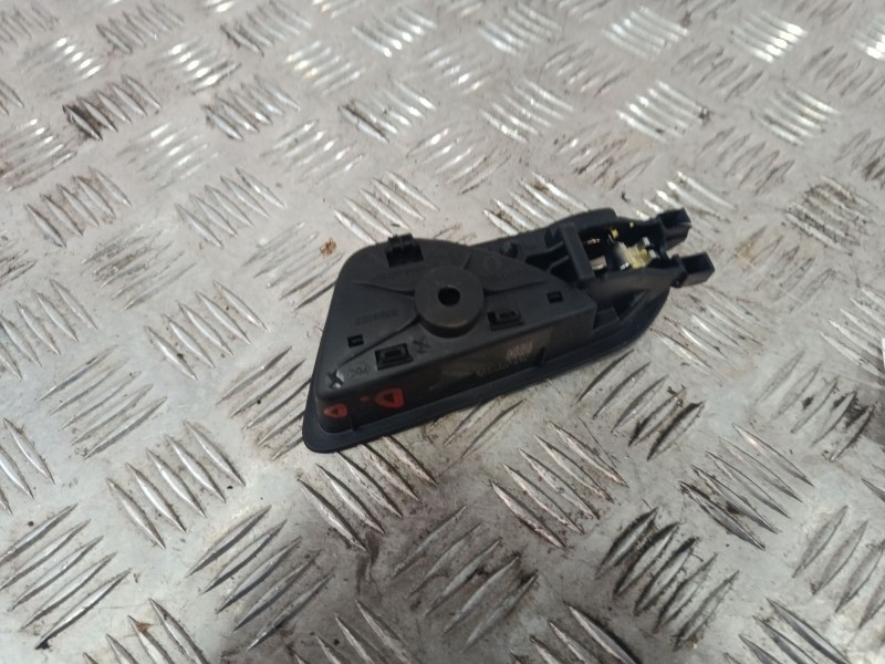 Recambio de maneta interior trasera derecha para renault captur ii (hf_) tce 160 (hfn1) referencia OEM IAM 826723042R  