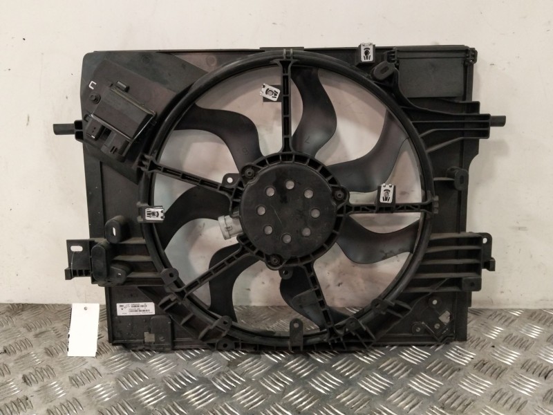 Recambio de electroventilador para renault captur ii (hf_) tce 160 (hfn1) referencia OEM IAM 214810411R  