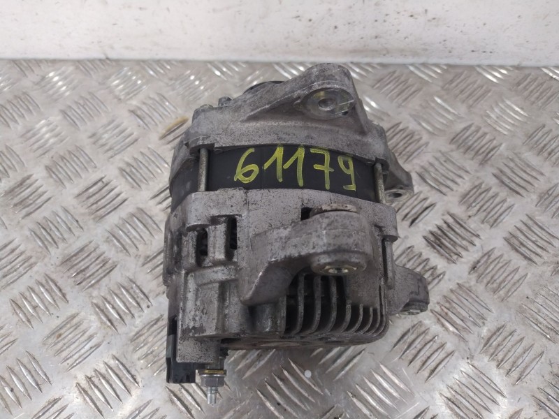 Recambio de alternador para renault trafic iii autobús (jg_) 1.6 dci 115 (jgmd) referencia OEM IAM 231009096  
