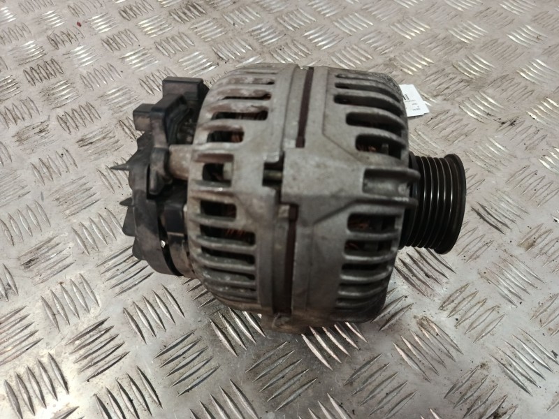 Recambio de alternador para volvo s80 berlina 3.0 24v cat referencia OEM IAM 0124515017  