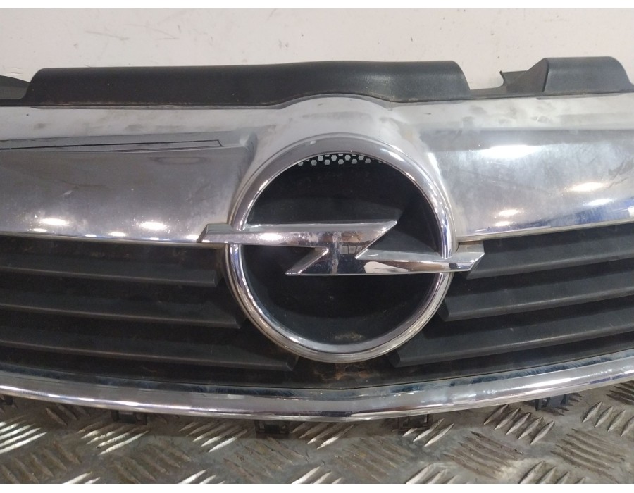 Recambio de rejilla delantera para opel zafira / zafira family b (a05) 1.8 (m75) referencia OEM IAM 13157590 321228108 
