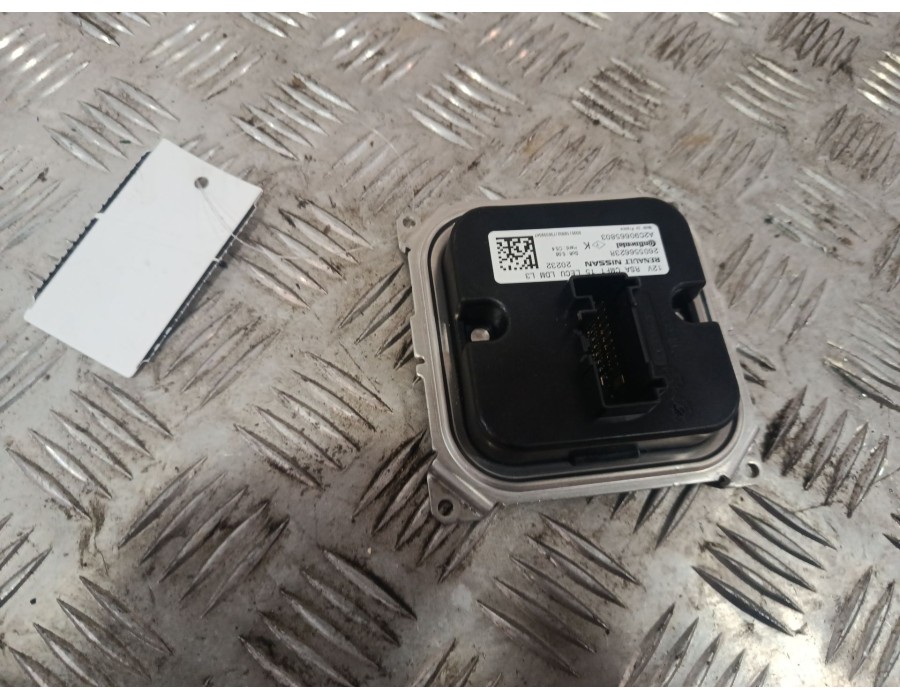 Recambio de centralita faros xenon para renault clio v (b7_) 1.0 tce 100 (b7mt) referencia OEM IAM 260556623R  