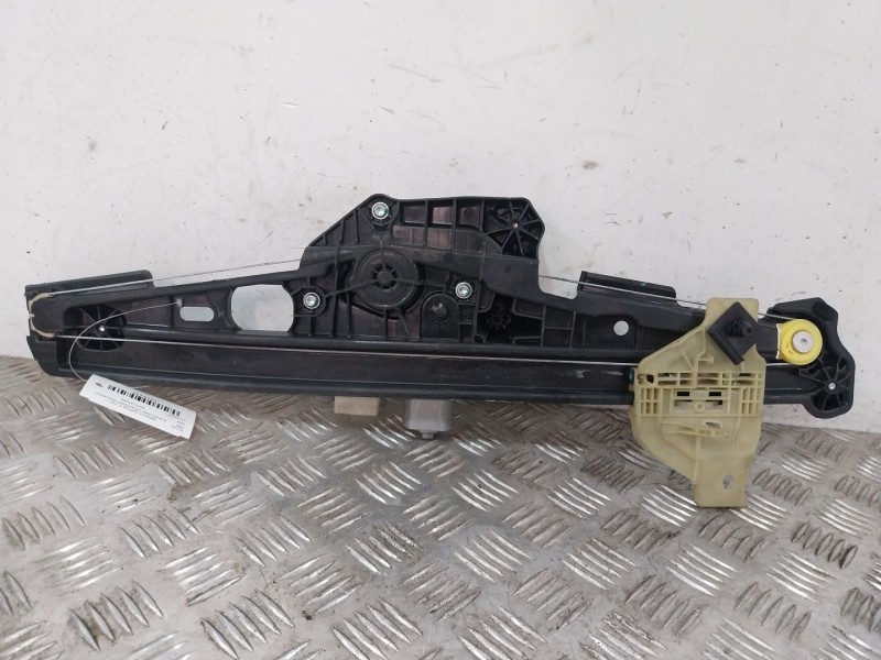 Recambio de elevalunas delantero izquierdo para renault captur ii (hf_) tce 160 (hfn1) referencia OEM IAM 807215326R  