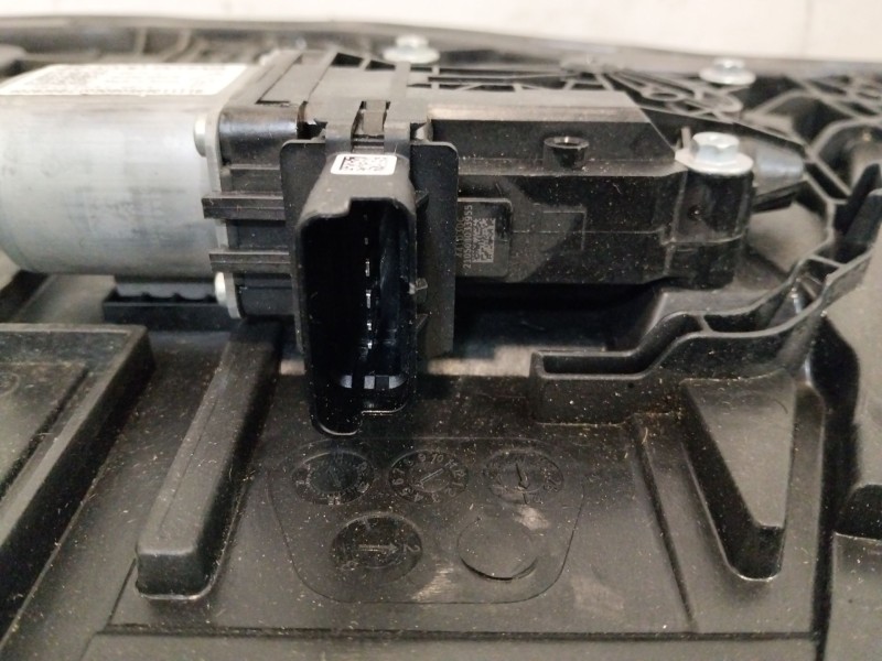 Recambio de elevalunas delantero izquierdo para kia niro (de) 1.6 gdi hybrid referencia OEM IAM 82471G5010  