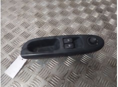 Recambio de mando elevalunas delantero izquierdo para renault clio ii (bb_, cb_) 1.6 (b/cb0d, bb00) referencia OEM IAM 770043353
