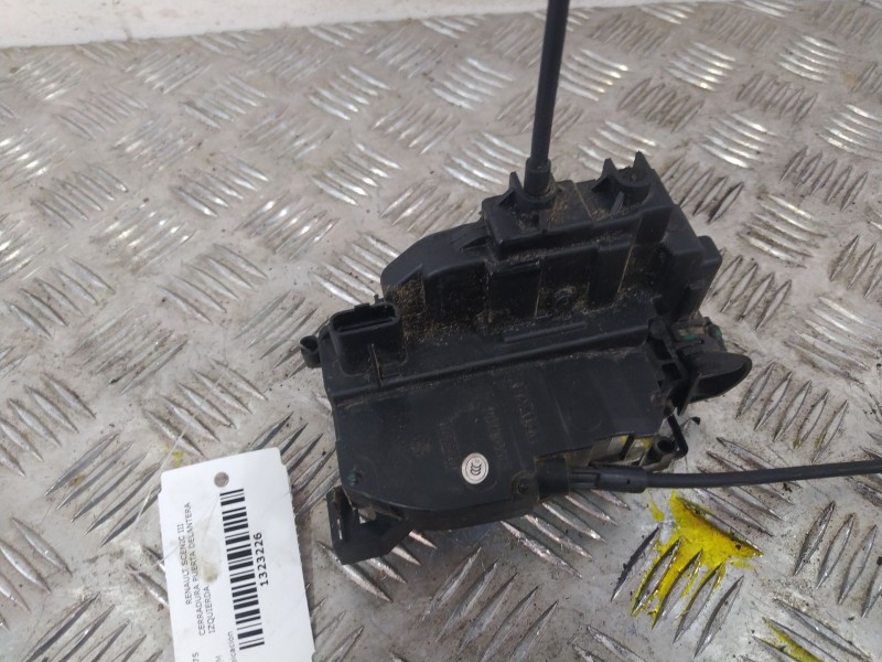 Recambio de cerradura puerta delantera izquierda para renault scenic iii gran scenic referencia OEM IAM 805030006R  