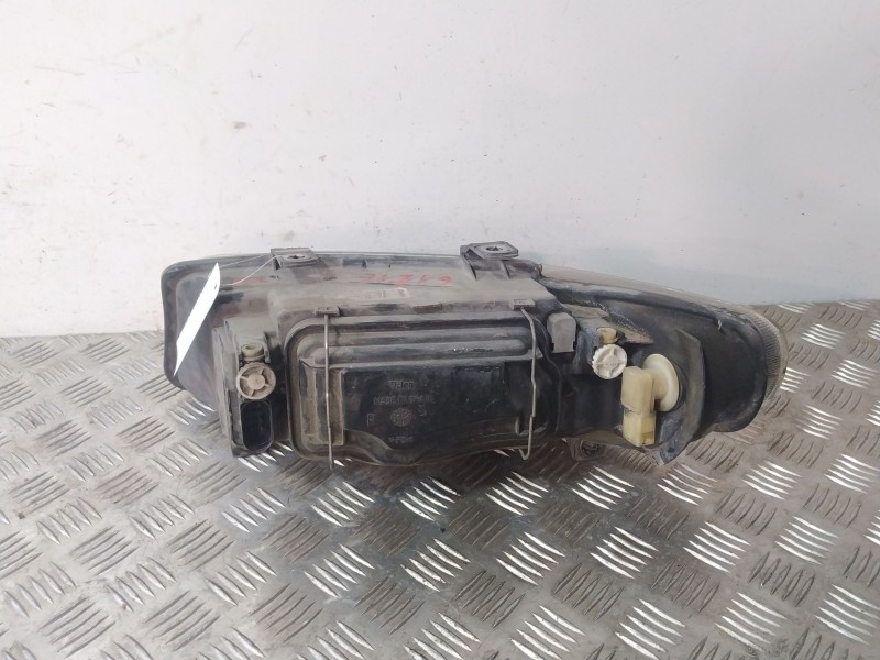 Recambio de faro derecho para seat leon (1m1) 1.4 16v referencia OEM IAM 1M1941002D  