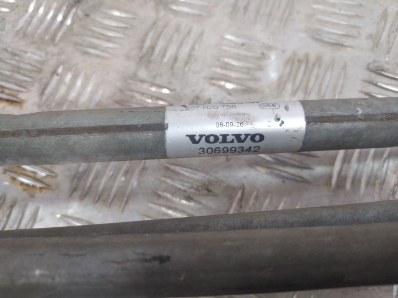 Recambio de motor limpia delantero para volvo c30 2.0 diesel cat referencia OEM IAM 30699342  