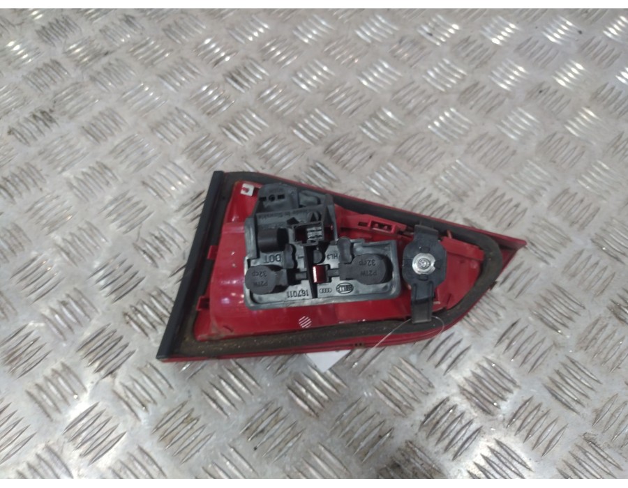 Recambio de piloto trasero izquierdo interior para audi a4 b8 (8k2) 2.7 tdi referencia OEM IAM 8K5945093D  