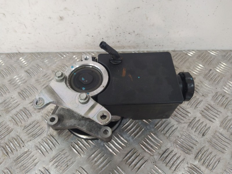Recambio de bomba direccion para ssangyong kyron 2.0 xdi 4x4 referencia OEM IAM NS5540647  
