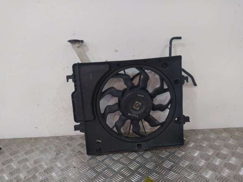 Recambio de electroventilador para kia picanto 1.0 cat referencia OEM IAM 3137230108  
