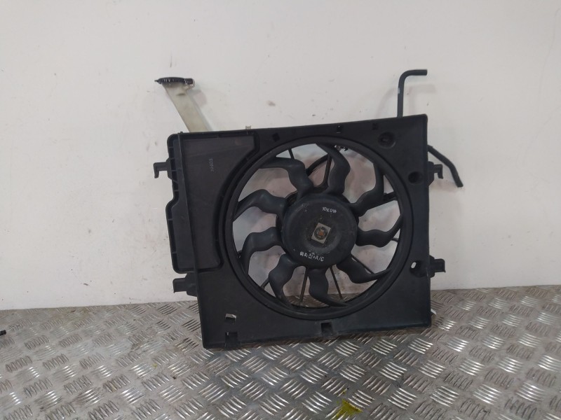 Recambio de electroventilador para kia picanto 1.0 cat referencia OEM IAM 3137230108  