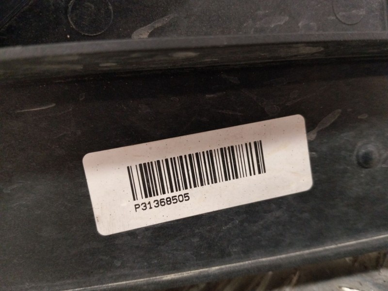 Recambio de electroventilador para volvo v60 i cross country (157) d4 referencia OEM IAM 31686810  