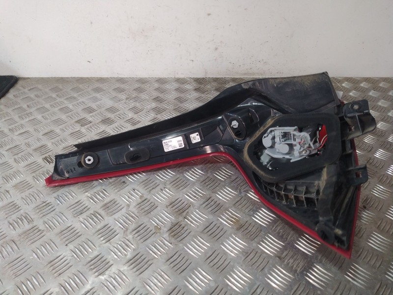 Recambio de piloto trasero derecho para volvo v60 i cross country (157) d4 referencia OEM IAM 31395929  