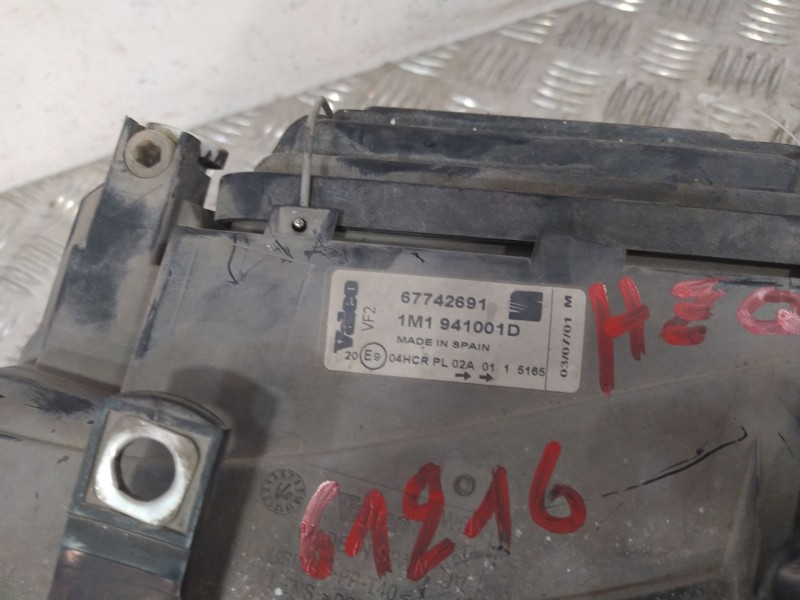Recambio de faro izquierdo para seat leon (1m1) 1.4 16v referencia OEM IAM 67742691  