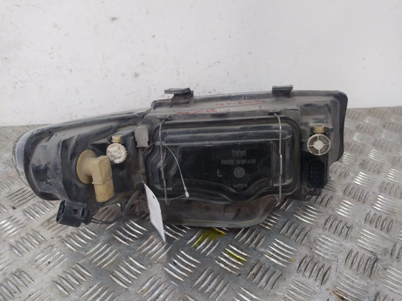Recambio de faro izquierdo para seat leon (1m1) 1.4 16v referencia OEM IAM 67742691  