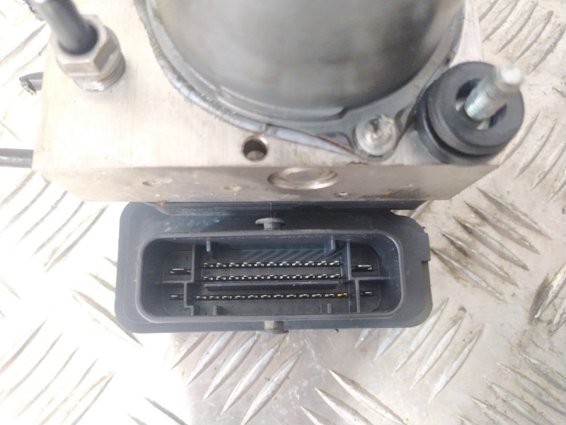 Recambio de abs para volkswagen polo v (6r1, 6c1) 1.4 tdi referencia OEM IAM 6C0907379G  