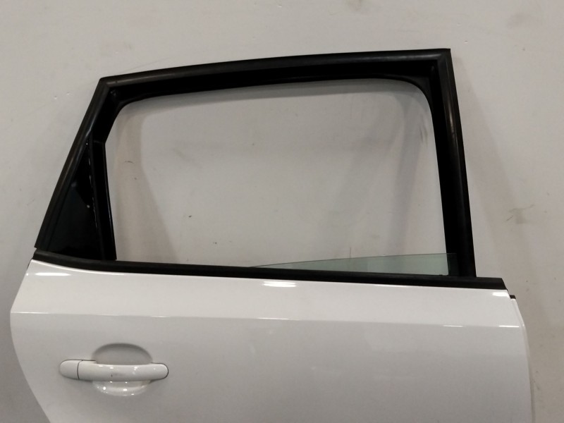 Recambio de puerta trasera derecha para volkswagen polo v (6r1, 6c1) 1.4 tdi referencia OEM IAM 6R4833056J  