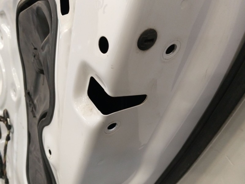 Recambio de puerta trasera derecha para volkswagen polo v (6r1, 6c1) 1.4 tdi referencia OEM IAM 6R4833056J  