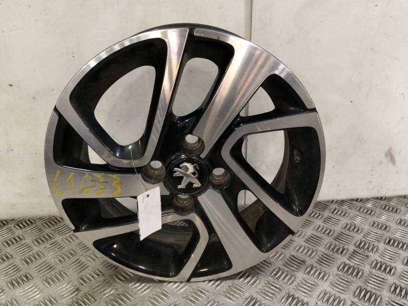 Recambio de llanta para peugeot 108 1.2 referencia OEM IAM B000908277  