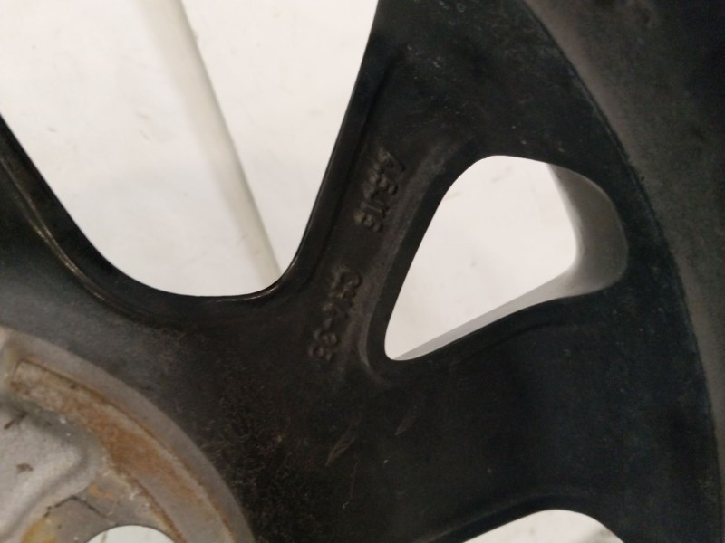 Recambio de llanta para peugeot 108 1.2 referencia OEM IAM B000908277  