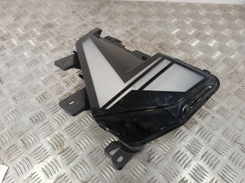 Recambio de faro antiniebla derecho para renault captur ii (hf_) tce 160 (hfn1) referencia OEM IAM 266009347R  