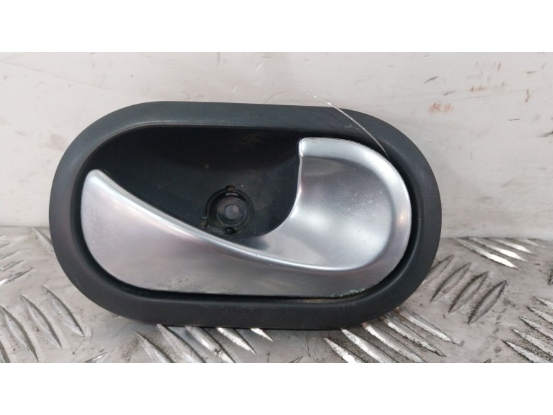 Recambio de maneta interior delantera derecha para renault megane ii coupe/cabrio referencia OEM IAM 8200028486  