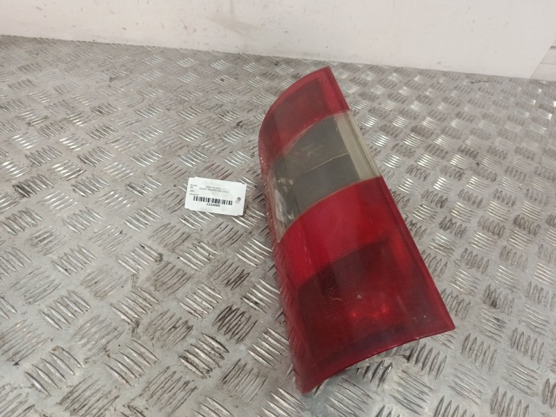 Recambio de piloto trasero izquierdo para ford tourneo connect 1.8 tdci referencia OEM IAM 4311965L  