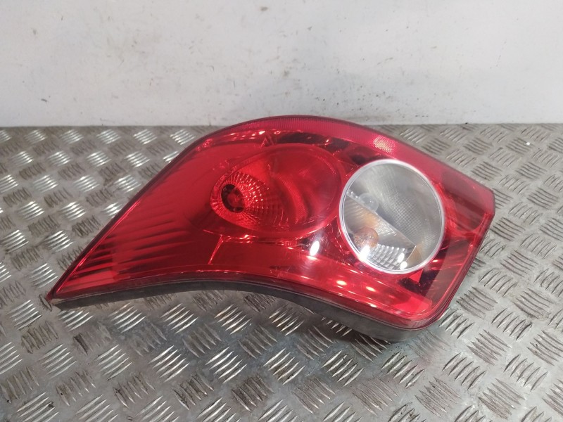 Recambio de piloto trasero derecho para renault megane ii coupé-cabriolet (em0/1_) 2.0 referencia OEM IAM 8200142687  