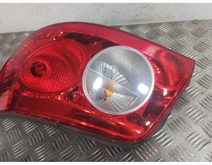 Recambio de piloto trasero derecho para renault megane ii coupé-cabriolet (em0/1_) 2.0 referencia OEM IAM 8200142687  