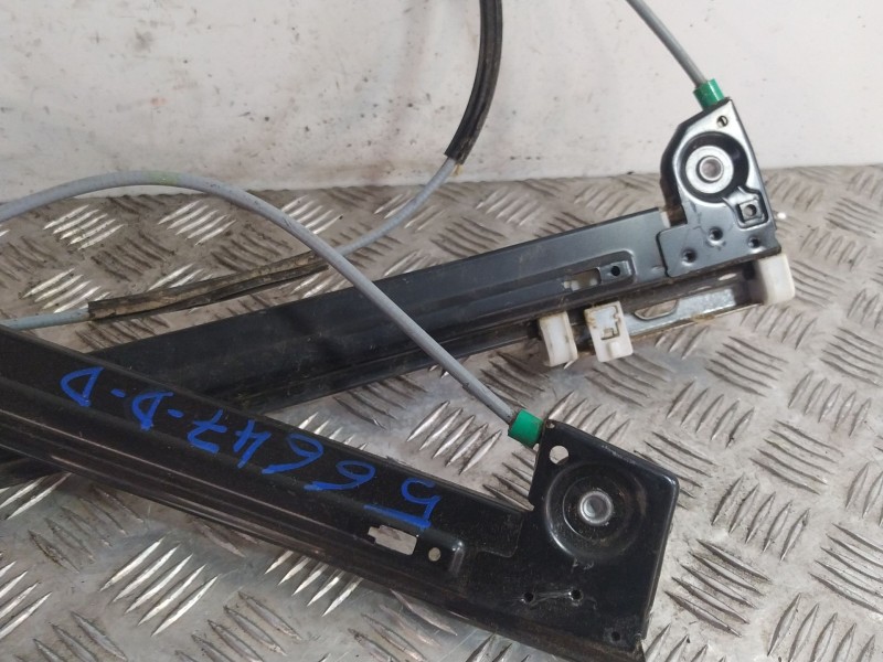 Recambio de elevalunas delantero derecho para mini mini (r50,r53) 1.6 16v cat referencia OEM IAM 51337039452  