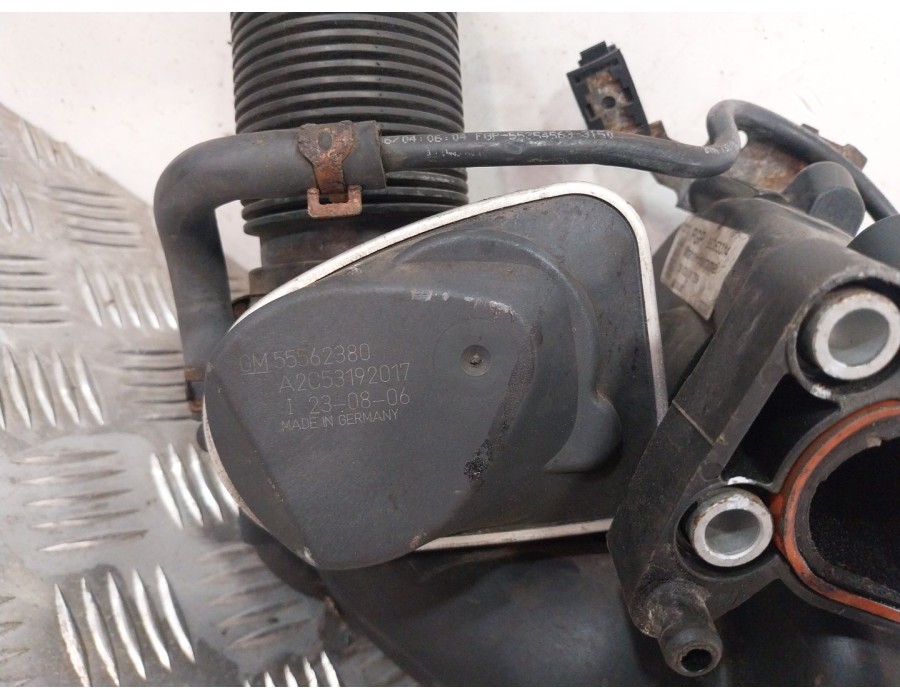 Recambio de colector admision para opel zafira / zafira family b (a05) 1.8 (m75) referencia OEM IAM 55353313  